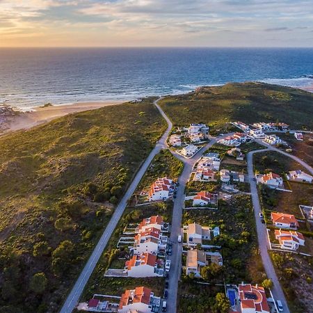 Beach House Clerigo - 2 Unique Apartments 阿尔热祖尔 外观 照片